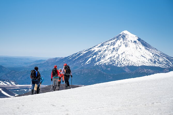 Guided ascent to the Quetrupillán volcano from Pucón - Fitness, clothing, and what to pack