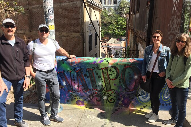 Guided Panoramic Tour in Valparaíso - Barrio Puerto and the city’s oldest streets