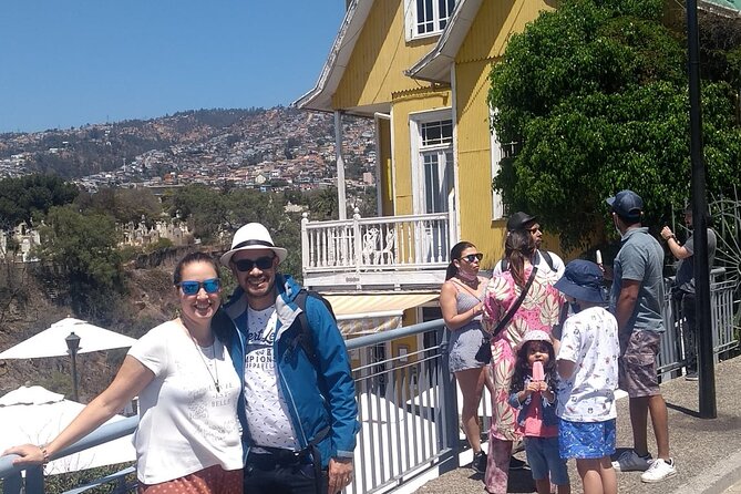 Guided Tour Viewpoints Elevators and Hills of Valparaiso - Key points to know before booking