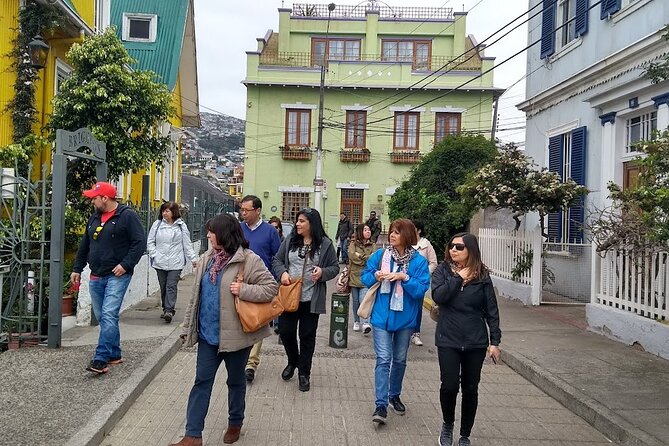 Guided Tour Viewpoints Elevators and Hills of Valparaiso - Paseo Yugoeslavo brings wide harbor views