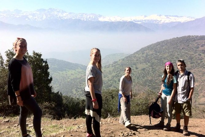 Half Day private Hike to Manquehue Hill, Incredible view of the Andes - A 9:00 a.m. pickup keeps the outing simple