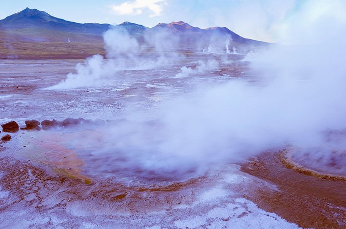 Half Day Private Tour of Geysers del Tatio - One hour in Machuca for food and shopping