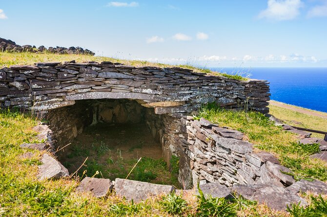 Half Day Private Tour: Rano Kau and Orongo the City of Kings - Rano Kau: Easter Island’s great volcanic bowl