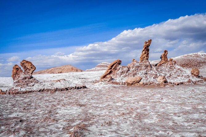 Half-Day Tour to the Valley of the Moon - Piedra del Coyote is built for the big view