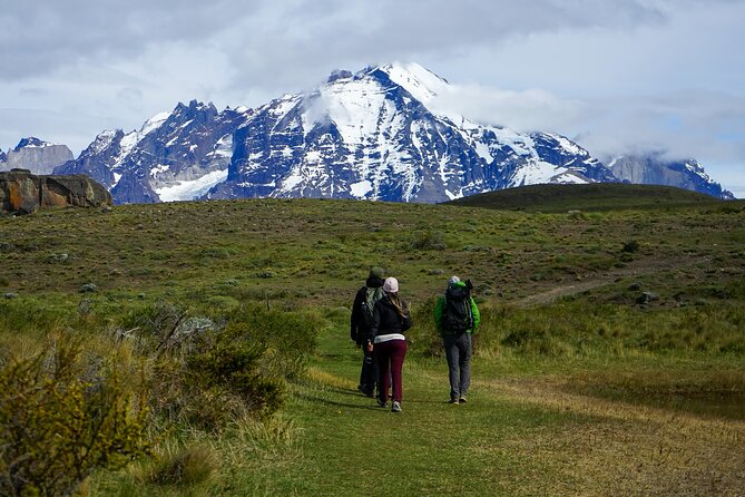 Hikking Porteria Lago Sarmiento - Laguna Blanquillos and the birdlife of Patagonia