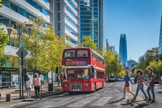 Hop On Hop Off City Tour Santiago, 1 Day Plus Edition - Stop 1: Parque Arauco and Santiago’s modern east side