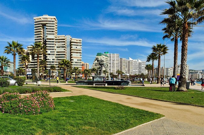 Jewels of Viña del Mar – Private Walking Tour - The Flower Clock and everyday city meaning