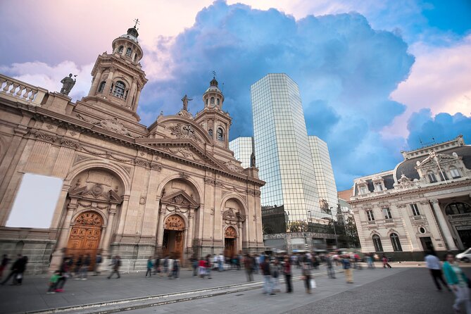 La Moneda Palace, Plaza de Armas & Historic Santiago Walking Tour - Key points to know before you book