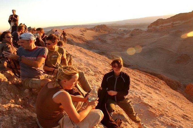 Moon & Death Valley in San Pedro de Atacama - English guidance and group atmosphere
