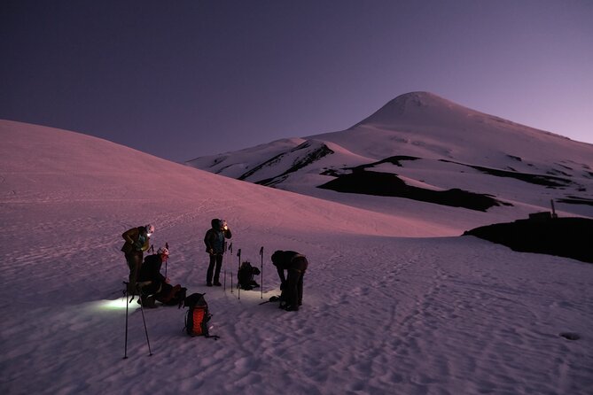 Osorno Volcáno guided ascent - Three hours toward the 2,656-meter summit