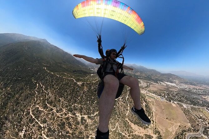 Paragliding in Santiago and Paragliding Santiago - The Pre-Flight Briefing With Leandro