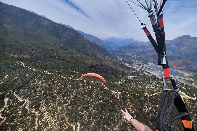 Paragliding in Santiago and Paragliding Santiago - Private Group, Simple Timing