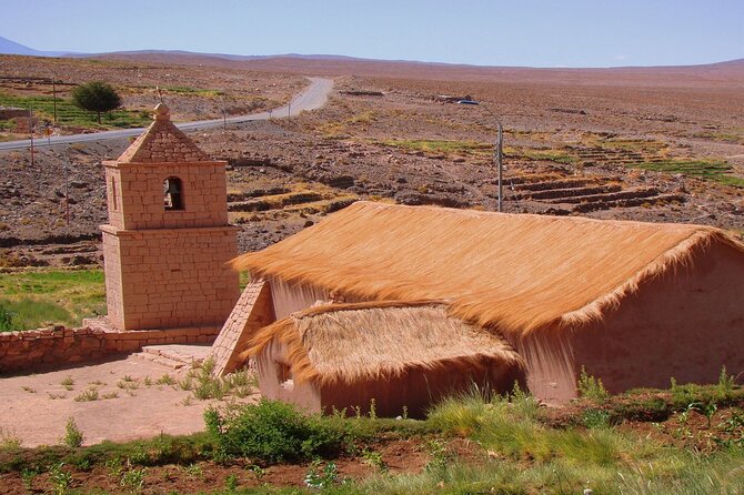 Piedras Rojas Salt Flats and Altiplanic Lagoons - Guide Quality and Group Size