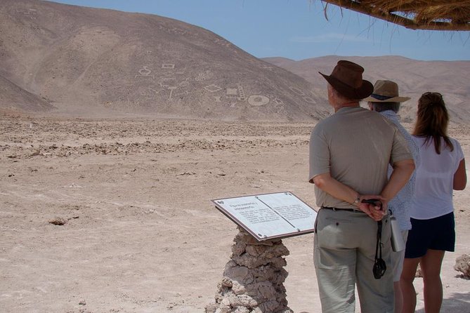 Pintados Geoglyphs, Humberstone and Salar Crespo tour - The essential details at a glance