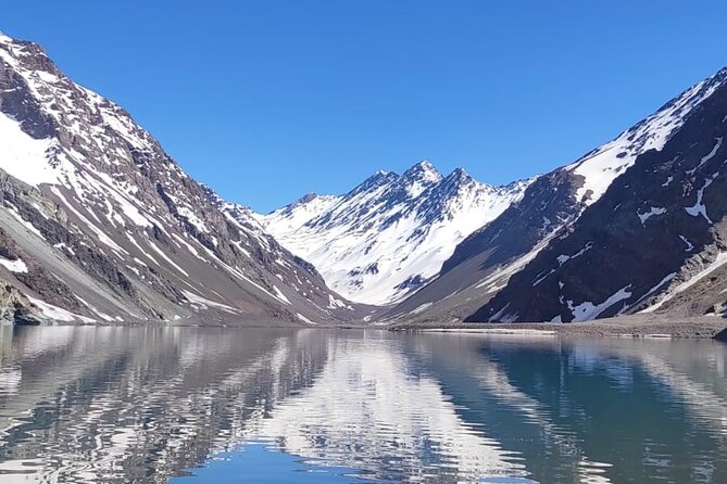 Portillo and Laguna del Inca - Riding the famous Los Caracoles road