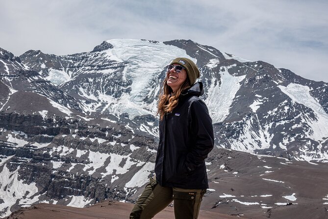 Private Adventure at 4200 meters above sea level in the Chilean Andes Cerro Pintor - Altitude is the real test