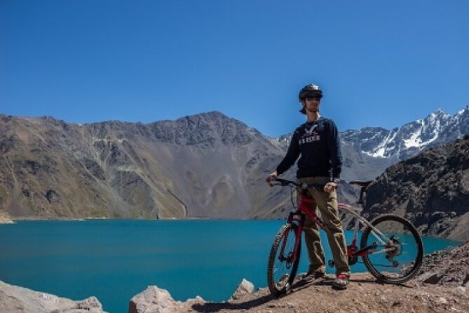 Private Bike Tour Explore Nature in the Mountains - A sweet pause at Casa Chocolate