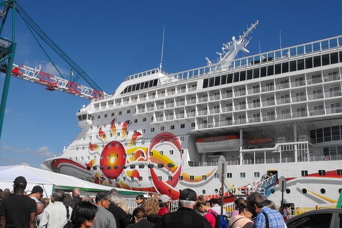 Private Cruise Transfer : Santiago → Valparaiso or San Antonio - Valparaiso and San Antonio arrival