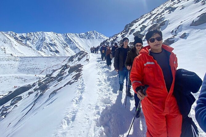 Private Embalse del Yeso Picnic in Andes Mountains from Santiago - The drive back through the mountain valleys
