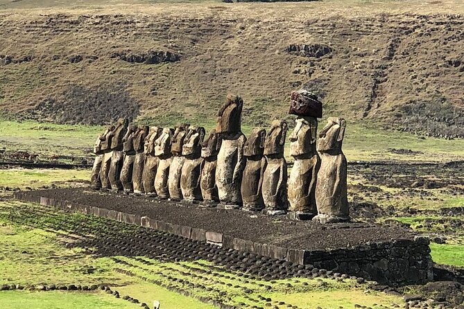 Private Full-Day Easter Island Highlights South and East - Hanga Poukura, buried statues, and a coastal blowhole