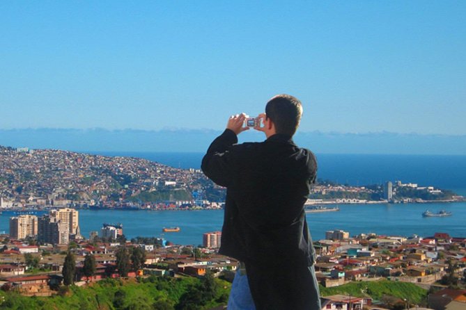 Private Full Day Guided Trip to Valparaíso, Viña del Mar & Reñaca from Santiago - How much value do you get for $300?