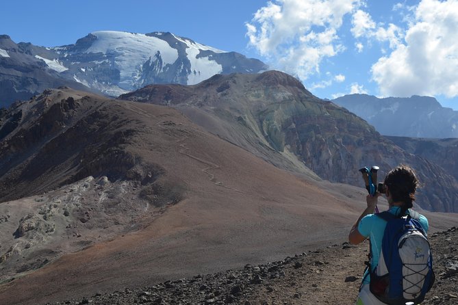 Private full day hike to Pintor hill from Santiago - reaches 4.180m in one day! - Why this Santiago mountain day is special