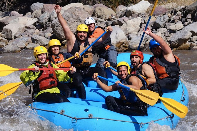 Private Full Day Rafting and Wine From Santiago - Lunch between rafting and wine