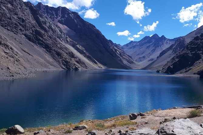 Private Full-Day Tour: Portillo Ski Center and Inca Lagoon from Santiago - Los Caracoles and the famous mountain bends