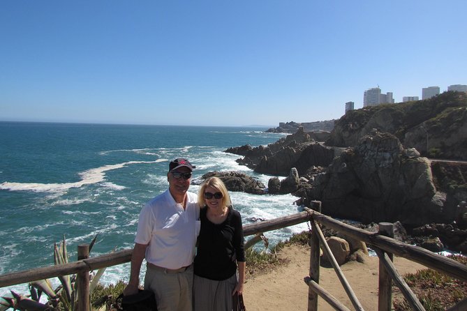 Private Full Day Tour to Concón Viña del Mar and Valparaiso + 1 Activity - Leaving Santiago for the Concón coast