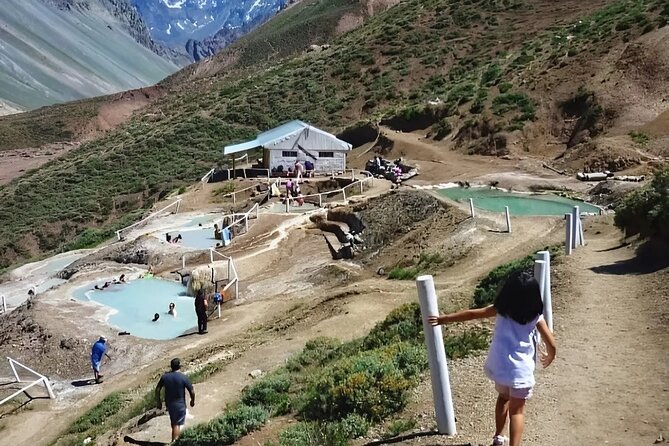 Private Getaway to Maipo Cajon, Thermal Baths and The Gypsum Reservoir - Key points at a glance