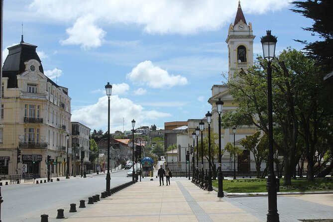 Private Punta Arenas Pioneers and Palacios City Tour - Palacio Sara Braun and the price of success