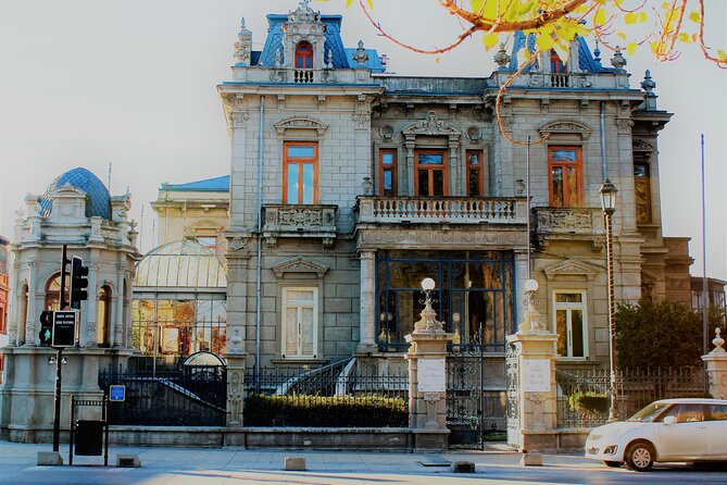 Private Punta Arenas Pioneers and Palacios City Tour - A local tasting to finish the morning