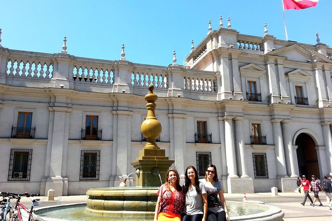 Private Santiago 3-Hour Walking Tour - Starting at La Moneda and Constitution Square