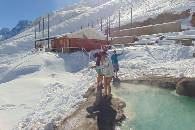 Private Santiago, Visit Hot Springs and Picnic in Cajon del Maipo - Chocolet House on Camino al Volcan