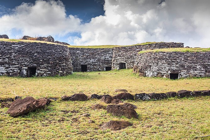 Private Tour: 2 Half Days & 2 Full Days - Day four: sunrise at Ahu Tongariki