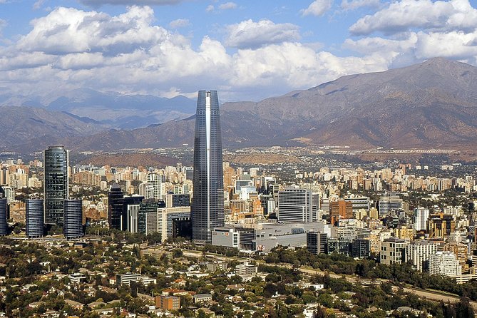 Private Tour: Half-Day Santiago Discovery - La Moneda and Constitution Square: starting with Chilean history