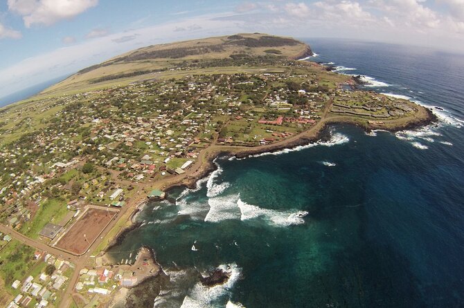 Private Tour in Hanga Roa the only city of Rapa Nui - Tekena Plaza Toro and the story of Hanga Roa
