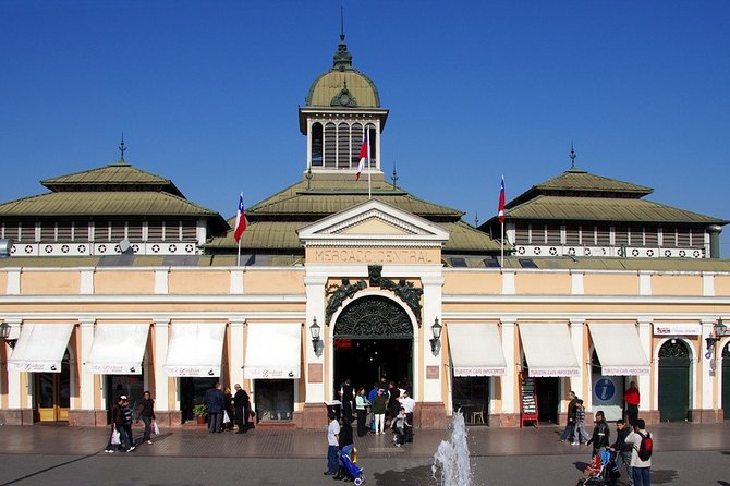 Private Tour: Santiago like a Local - Reading the city at Plaza de Armas