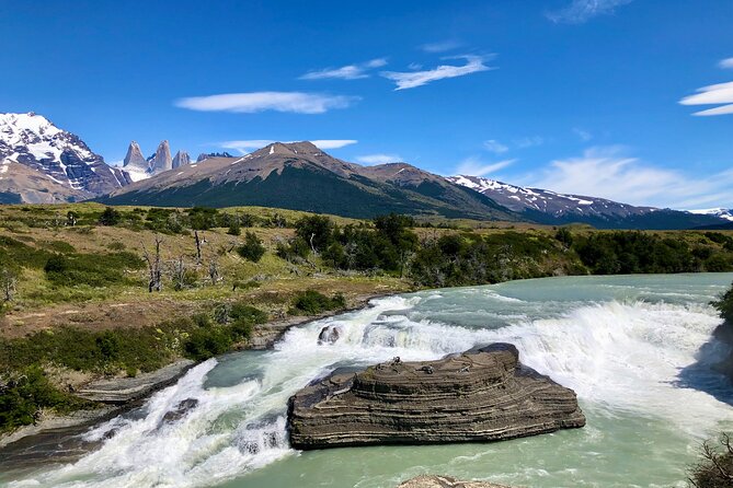 Private Tour Torres del Paine Experience - Lago Pehoe and the Cuernos View