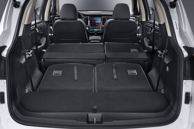 Private Transfer from Santiago Airport to Santiago Hotels - Clean cars, careful driving, and help with luggage