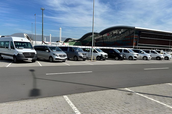 Private transfer to or from Santiago SCL Airport - Luggage, baby seats, and special equipment