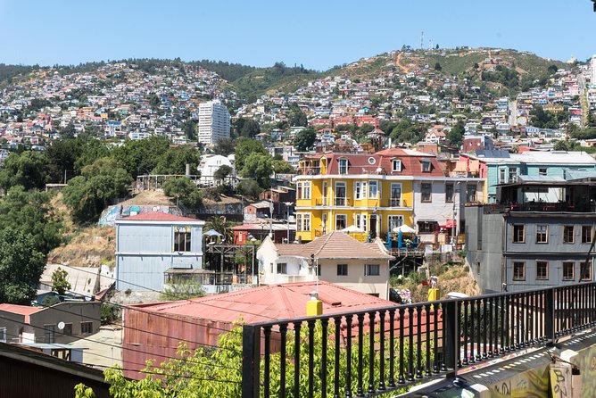 Private Valparaíso Day Tour with Wine or Coast Option - What the $225 price really buys