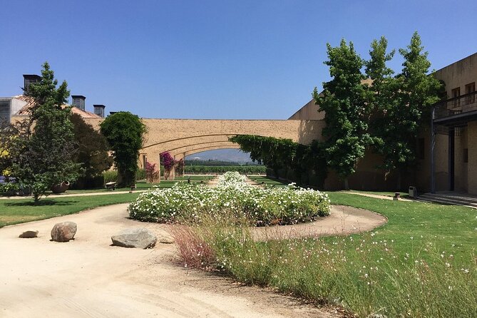 Private Valparaiso Visit William Cole Winery & Transfer to Hotel - The transfer from vineyard to Santiago