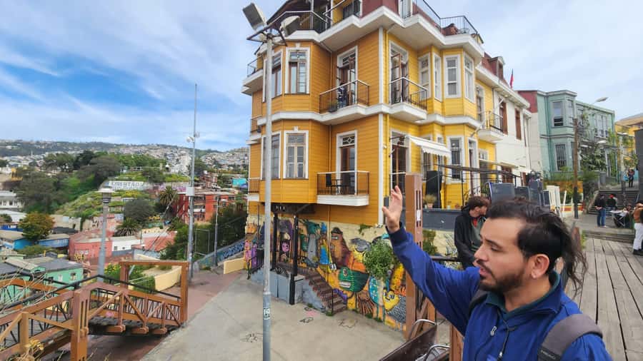 Private: Viña del Mar and Valparaiso Day Tour - Funiculars and the Trolley Bus