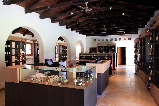 Private Winery Undurraga from Santiago - Entering a winery founded in 1885