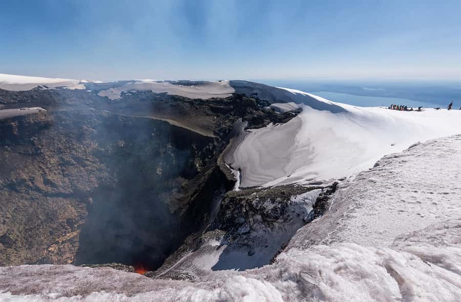 Pucón: Villarrica Volcano Climb - The first 1,200 meters: a steady hiking ascent