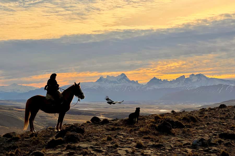 Puerto Natales: Full Day Horse Riding to the Mountains - Reaching the mountain viewpoint