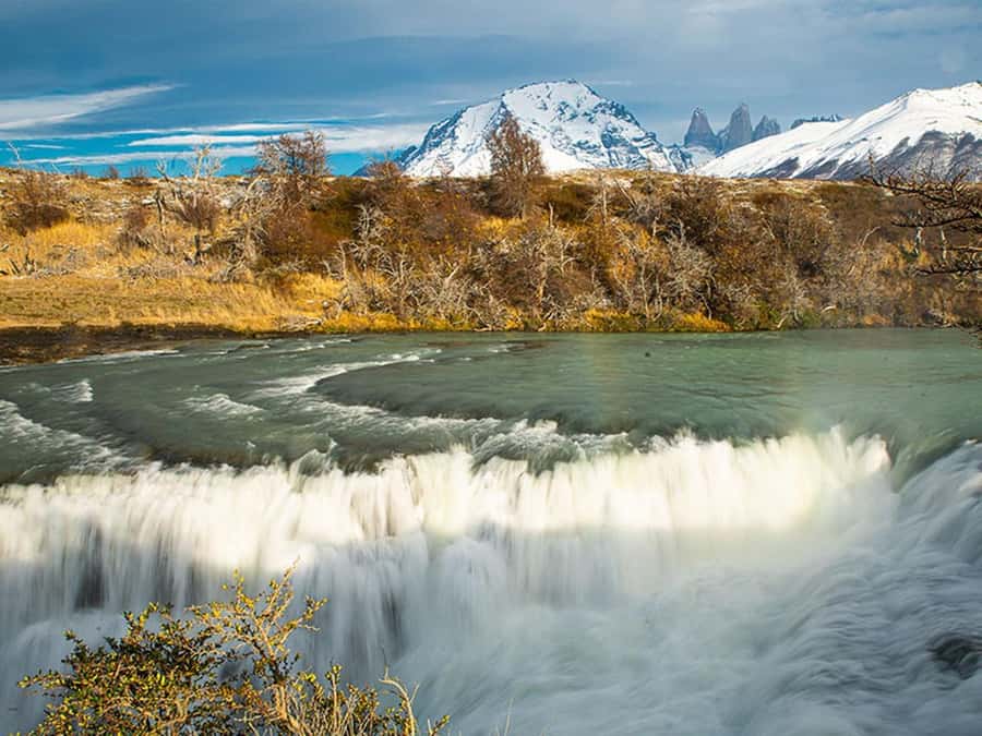 Puerto Natales: Full-Day Torres del Paine Tour - Nordenskjold Lake and the changing Paine colors