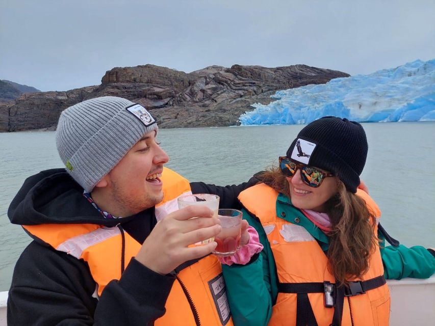Puerto Natales: Grey Glacier Navigation w/ Transport - Walking the Lake Grey beach