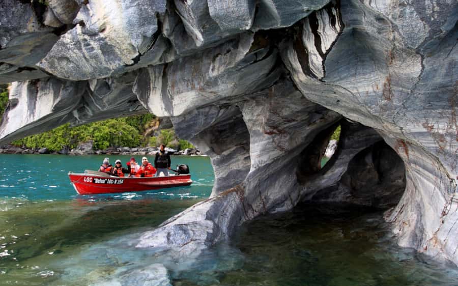 Puerto Tranquilo: Capillas de Mármol + Cathedral Boat Trip - How the 90 minutes usually feels